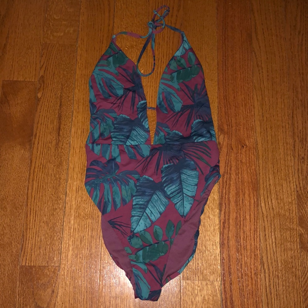 NWOT south moon under one piece